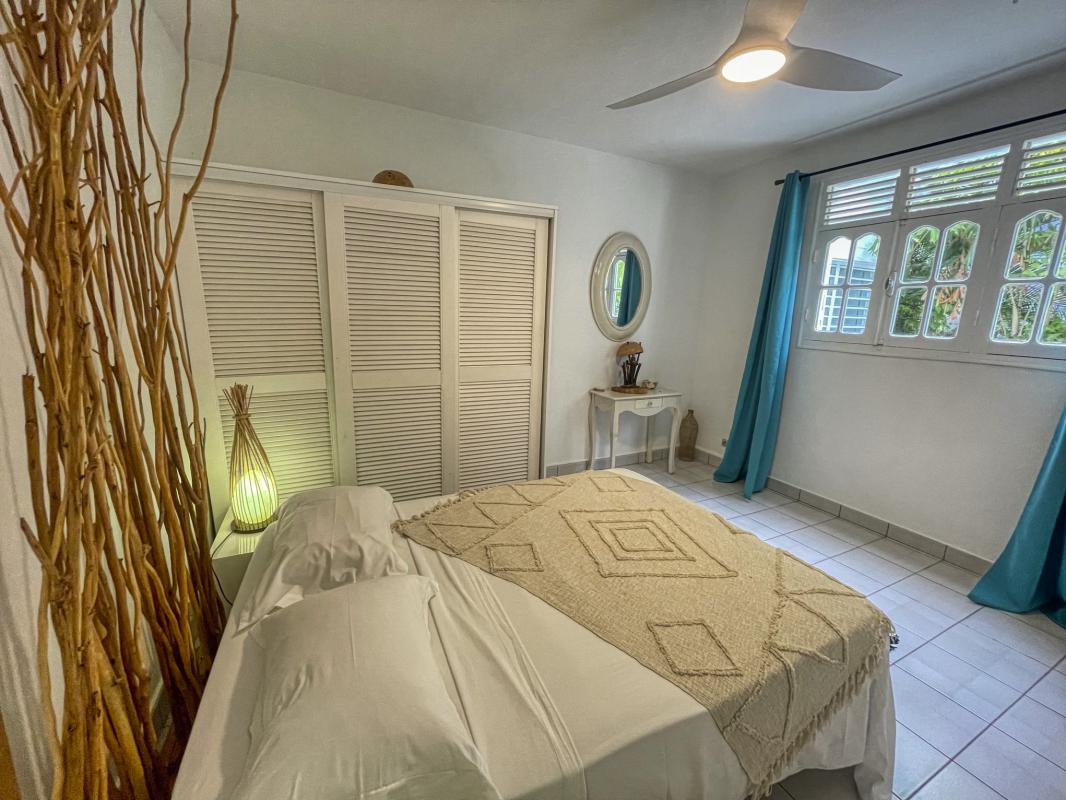 20.Location villa piscine Saint François Guadeloupe_Chambre Rdc